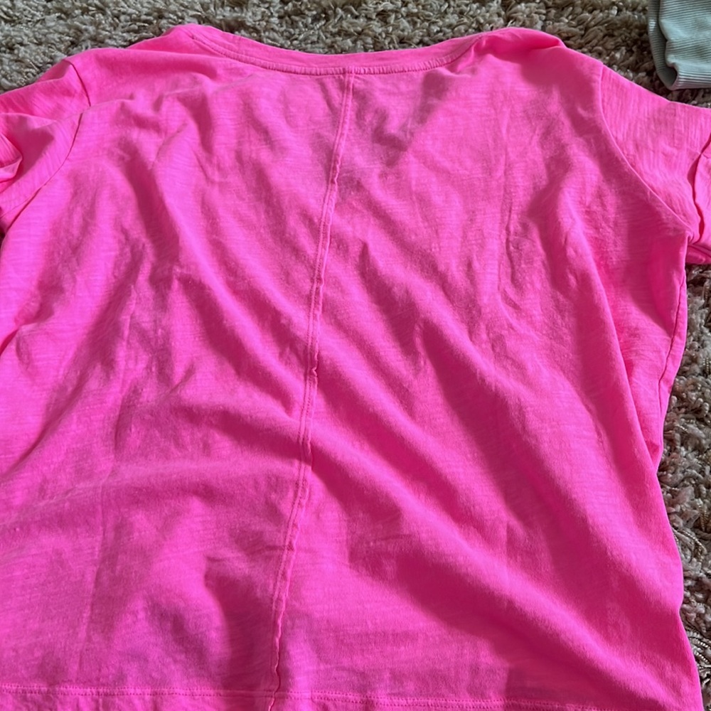 hot pink anthropologie tee - Picture 3 of 3